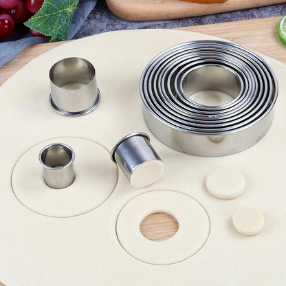 Round Cookie Cutters Set 12 Pieces Bistcuit Cookie Cutters Circle Pastry Cutters Round Donut Ring Molds for Baking for Pastries Doughs Doughnuts