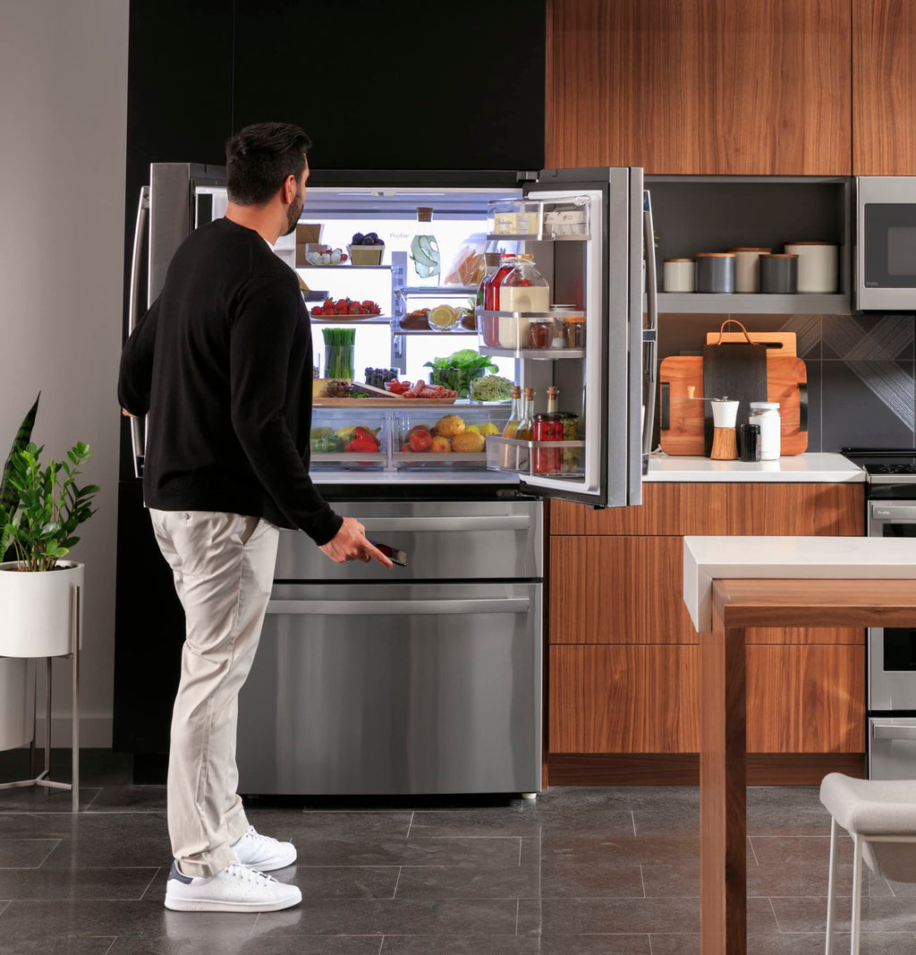Lodówka GE Profile PVD28BYNFS 27,6 Cu.Ft. ze stali nierdzewnej z drzwiami francuskimi Smart
