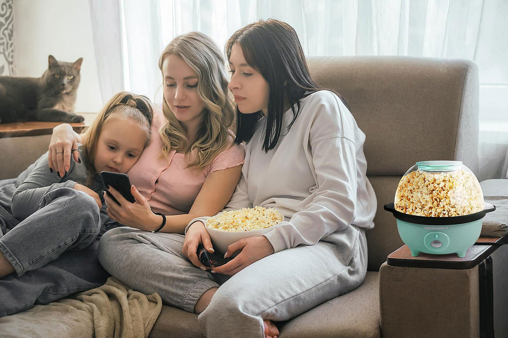 Elite Gourmet EPM330M Automatyczna maszyna do popcornu, mieszająca, 12-kubkowa, maszyna do popcornu na gorący olej z miarką i wbudowaną odwracalną miską do serwowania, idealna na domowe przyjęcia dla dzieci, zatwierdzona przez ETL, mięta