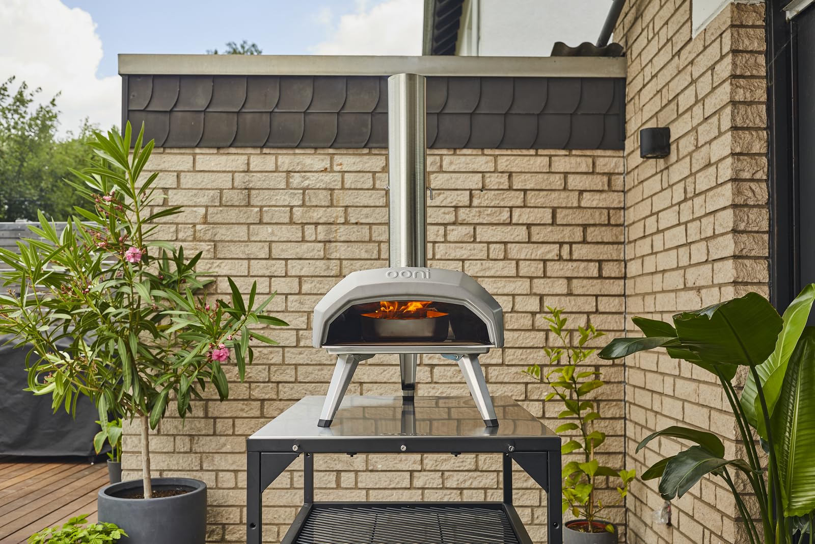 Ooni Karu 12 Multi-Fuel Outdoor Pizza Oven – przenośny piec do pizzy opalany drewnem i gazem z kamieniem do pizzy, zewnętrzny piec do pizzy Ooni – producent pizzy opalanej drewnem i kamieniem, blatowy piec do pizzy z podwójnym paliwem