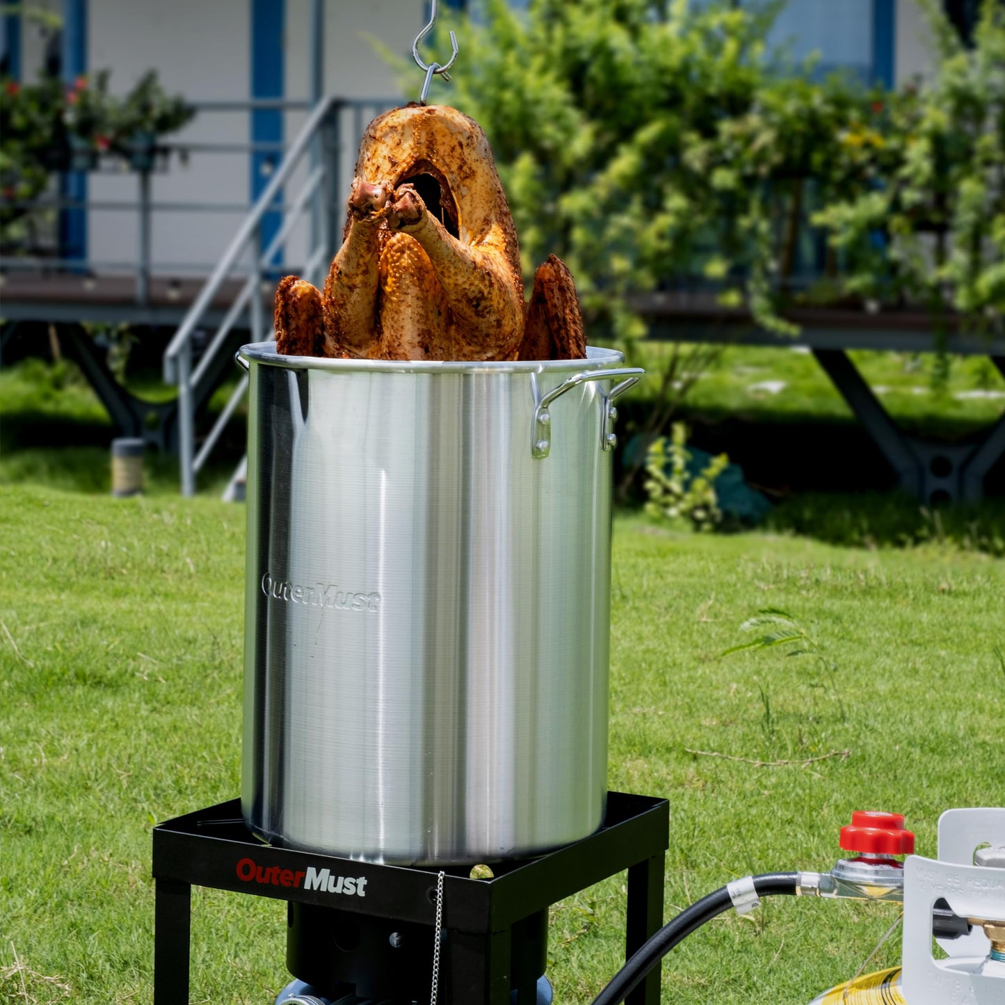 OuterMust 30 QT. Turkey Fryer Set 50,000 BTU Carb Boil Pot with Basket and Burner Set, Ideal for Cooking Turkey, Crawfish, Crab