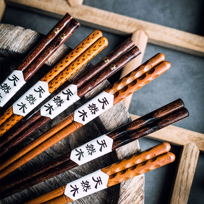Japanese Style Wooden Pointed Chopsticks Creative Set - Walfos® Kitchenware
