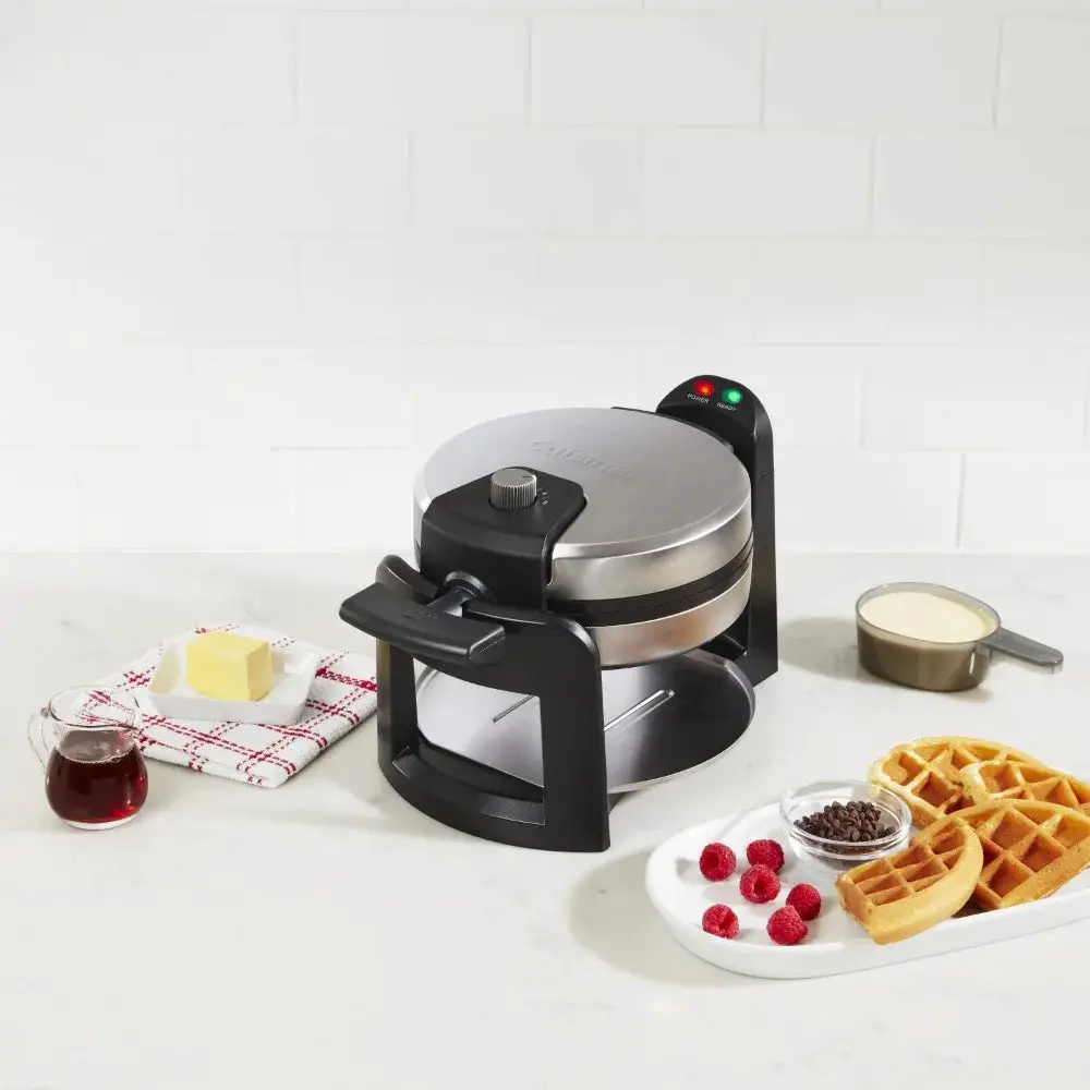 Round Flip Belgian Waffle Maker, Black/Silver, 1 inch thick, waffle maker mini