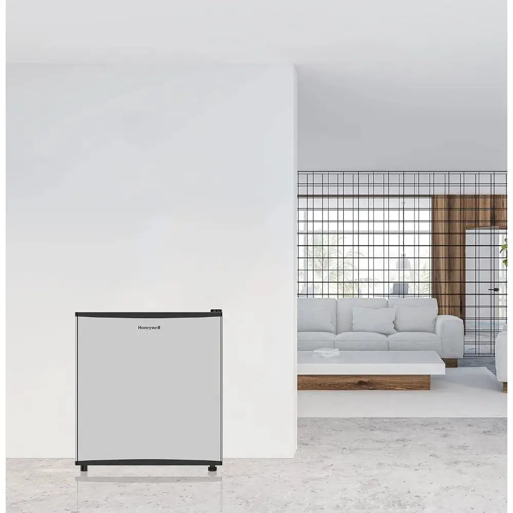 Compact Refrigerator 1.6 Cu Ft Mini Fridge with Freezer, Single Door, Low noise, with Adjustable Temperature Settings, Black