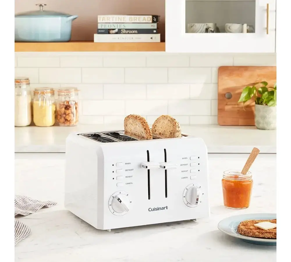 Toasters 4 Slice Compact Plastic Toaster, New, Multiple Toasting Functions, 7-Setting Shade Dial