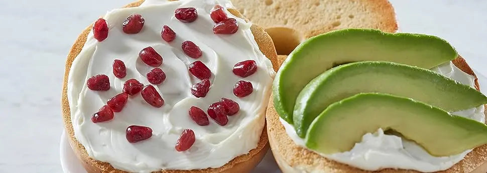 Toster na 4 kromki z bardzo szerokimi otworami na bajgle, ściankami Cool-Touch, selektorem odcienia, funkcją Toast Boost, automatycznym wyłączaniem i przyciskiem Anuluj