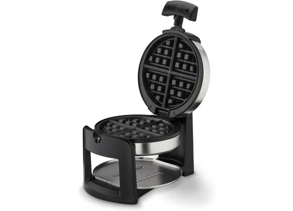 Round Flip Belgian Waffle Maker, Black/Silver, 1 inch thick, waffle maker mini