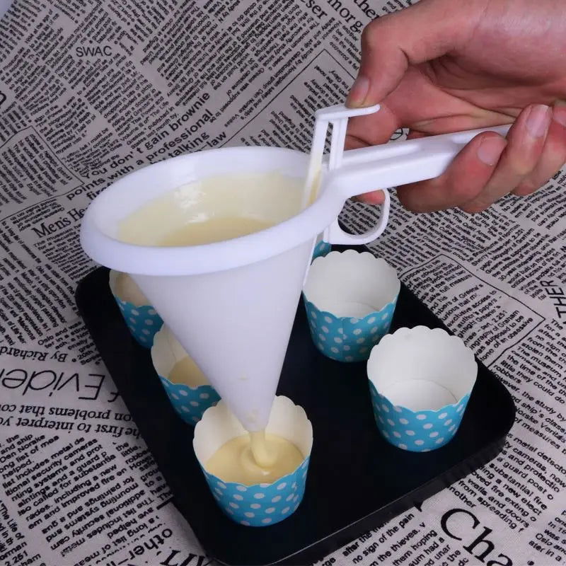 WALFOS Cream Icing Cream Batter Funnel Hand-Held Cup Cake Chocolate Dispenser Baking Tool - Walfos® Kitchenware